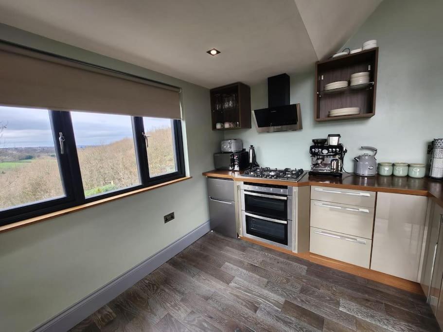 Apartamento Luxury 1 Bed Coach House Huddersfield Exterior foto